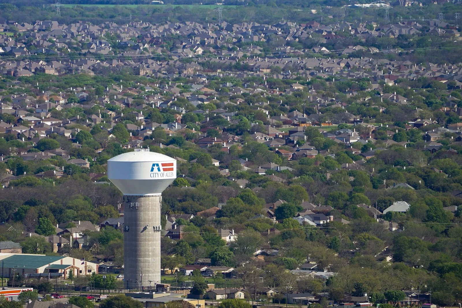 Commercial roofing in Allen, TX