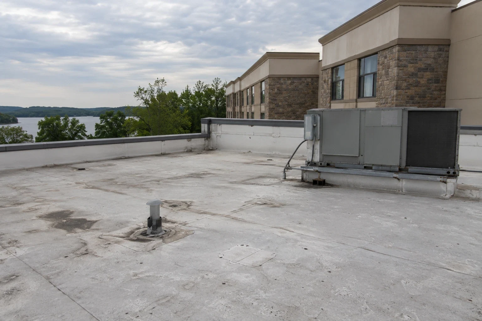 Commercial Roofing for Hospitality Groups in Allen, TX Commercial Roofing for Hospitality Groups in Allen, TX